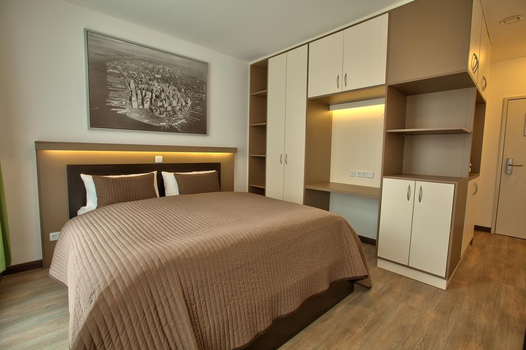 6Rooms Berlin Rom bilde
